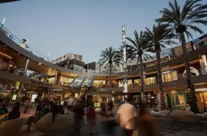The Promenade Studio with Free Parking - Image 5
