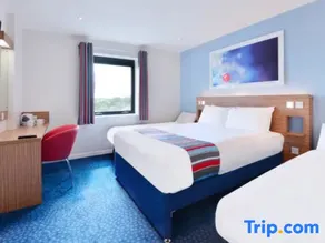 Travelodge Letchworth Garden City - Image 2