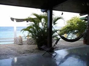 Settlers' Beach - Image 1