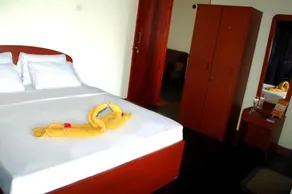 Chirayu Hotel - Image 4