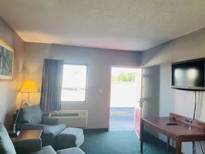 Hotel Scottsboro US-72 - Image 4