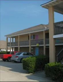 Sandpiper Motel - Image 2