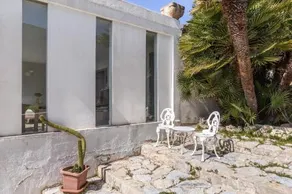 Pool House - Image 5