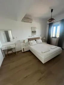 Hotel Mando - Image 1