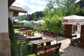 Family Hotel Shoky - Image 2