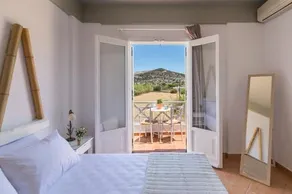 Angelino Rooms - Image 4