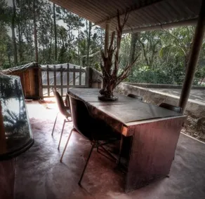 Victorian Verandaz - Image 4