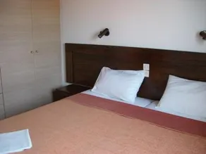 Elena Bungalows - Image 3