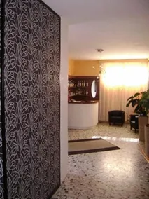 Hotel Garden - Image 2