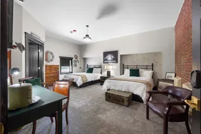 Rockwood Inn - Image 4