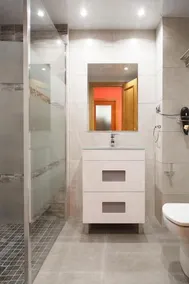 UHC Royal Apartments - Image 2