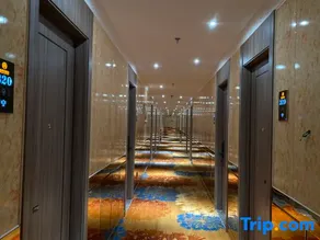 Gold Medal Hotel - Image 2
