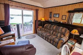 Eagle Bay Lodge - Image 2