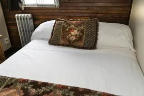 The Cochrane Rockyview Hotel - Image 2