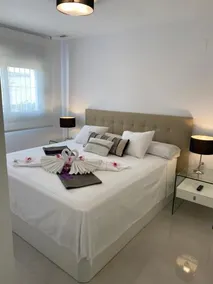 Ocean View Apartment - Image 4