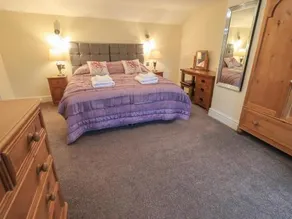Orcaber Farm Barn - Image 3