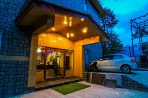 Hotel HighQ Manali By MM Hotel - Image 2