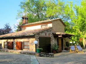 Cosy Cottage in Chiusdino With Garden - Image 4