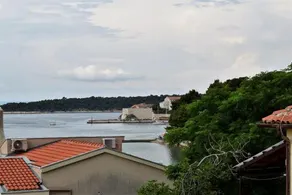 Sunnyy Beacch Apartments - Image 2
