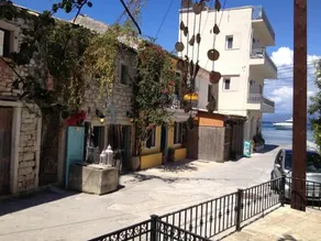 Evi's Maisonette - Image 3