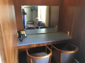 Bel Aire Motel - Image 2