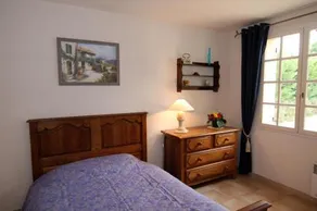 Holiday cottage with private pool in Provence - Image 4