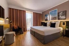 Golden Tulip Villa Massalia - Image 3