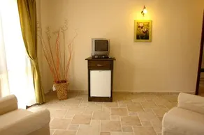 Hotel Asiyan - Image 2