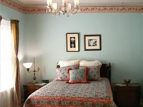 R. R. Thompson House Bed & Breakfast - Image 5