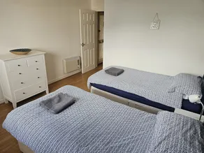 Prime Town Center, Modern, 2 Bedroom Apartment,Free Private Parking, WiFi - Image 3