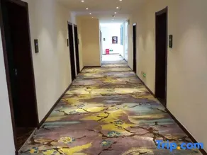 Revolutionary Tradition Academy Hotel - Image 4