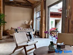 There are guest houses in Tianshui Ancient City - Image 4