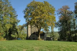 La Tour De Serinchamps - Image 3