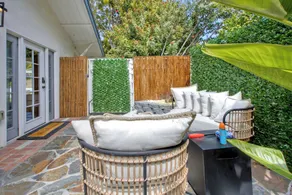 O-side Oasis - Luxury Stay for 7 - Image 2