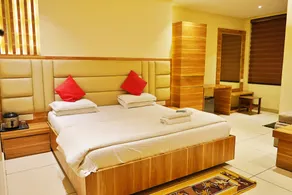 V Resorts Hotel Pachmarhi - Image 2