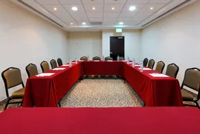 HOLIDAY INN EXPRESS - Image 4