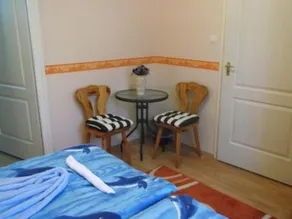 Napfeny Vendeghaz - Image 2