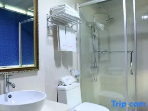 Huaxuan Hotel - Image 4