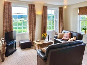 Carr View Hall Apt 4 Grade II Listed - Image 2