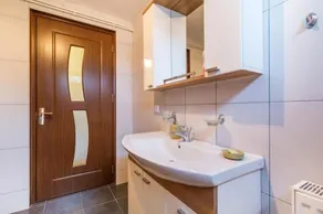 Alex's Guest House - Image 5