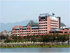 Royal Garden - Image 1