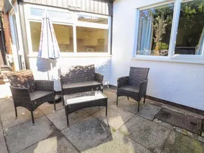 1 New Inn Terrace Rhyl - Image 3