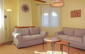 3 Bedroom Accommodation in Els Poblets - Image 2