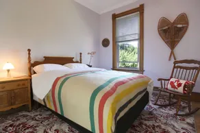 Markdale Manor Bed & Breakfast - Image 5