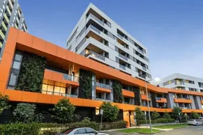 A 3BR Apt Next to Melbourne Zoo, Free Parking - Image 2