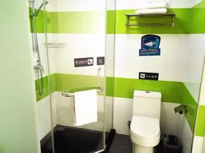 7Days Inn Weinan Jiefang Road railway station - Image 5
