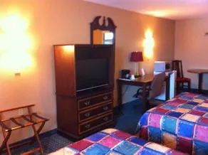 Decatur Inn - Image 3