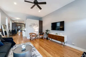 Cozy 2 Bed Home by West Loop With Parking Laundry - Image 2