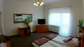 Hotel Pod Trzema Rozami - Image 2