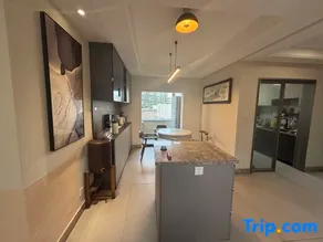 Qingdao Youshe Linhai Homestay (Golden Lion Plaza Branch) - Image 5